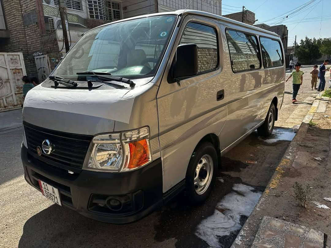 سلام عليكم نيسان يورفان 11 مكينة كير اكسل كفالة تخم تاير جديد  صدر جديد سياره بيه غبغ صندوك مبدل بلادي وبيه بارد بل سلايت سياره جاهزه كبل لشارع سعر ١٣٠ وبيه مجال عنوان بغداد
***********
