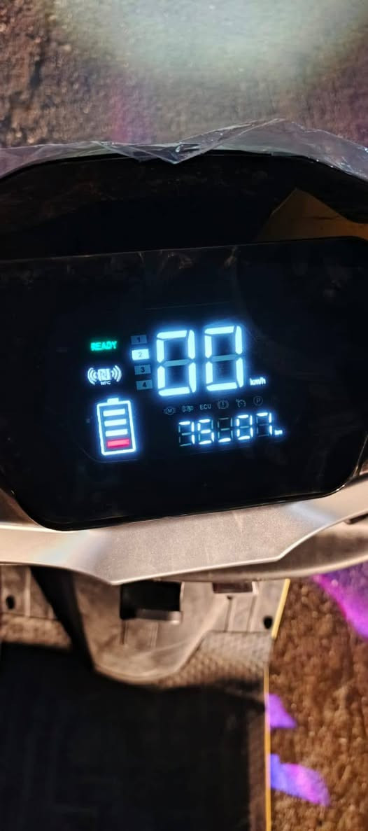 السلام عليكم للبيع دراجه شحن ملف 2000 مكانهه بلديات دراجه زيرو من المصطفى مشترينهه السعر 900 لي ميعرف بيهن خلي يعبر منشور مكلف بل نشر ***********
