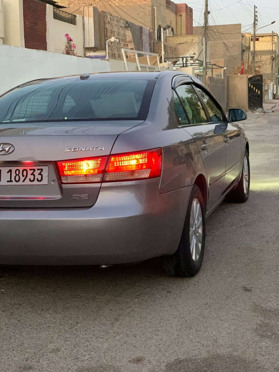 السلام عليكم
سوناتا 2008 
وارد امريكي 
محرك 2400 
حادثها باب السايق والخلفها معمرات نفسهن فقط مابيها غير حادث
بيها صبغ قطع ابيع حزام جماليه
فول مواصفات فتحه وكشن كهربائي
رقم الهاتف /***********
