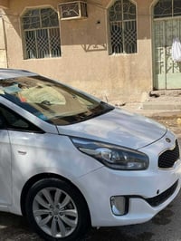 كيا كارنز • ٢٠١٤ • مكينة ٢٠٠٠
