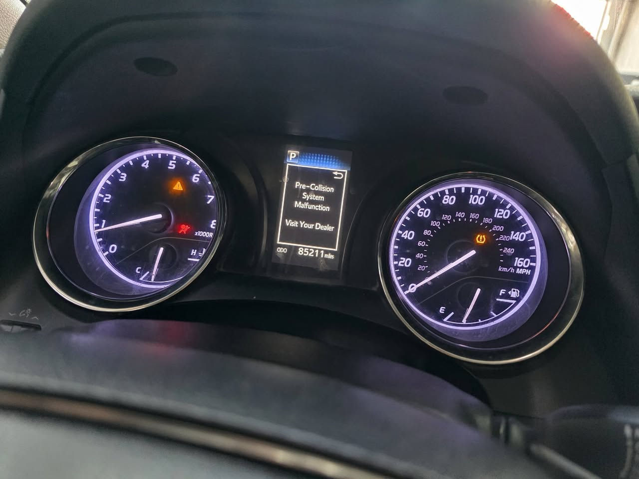 كامري موديل ١٩ وارد امريكي حادث جاملغات وبنيد بيه بل شاصي شويه مكاني بغداد معارض البياع شراي يتصل ويدلل
سعر١٤٣ وبيه مجال ***********
ماشيه ٨٥ مايل  مكينة دوش جديده صدر دجديد تخم تاير جديد
