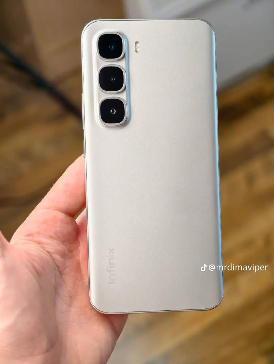 السلام عليكم عندي هاذ الجهاز اريد اراوسه ب دراجه نضيفه اذا اكو nfinix Hot 60 Pro+ 8/256gb Helio


**إذا كنت صاحب هذا الإعلان وتريد حذفه لأي سبب، رجاءا أرسل رسالة إلى الدعم الفني**