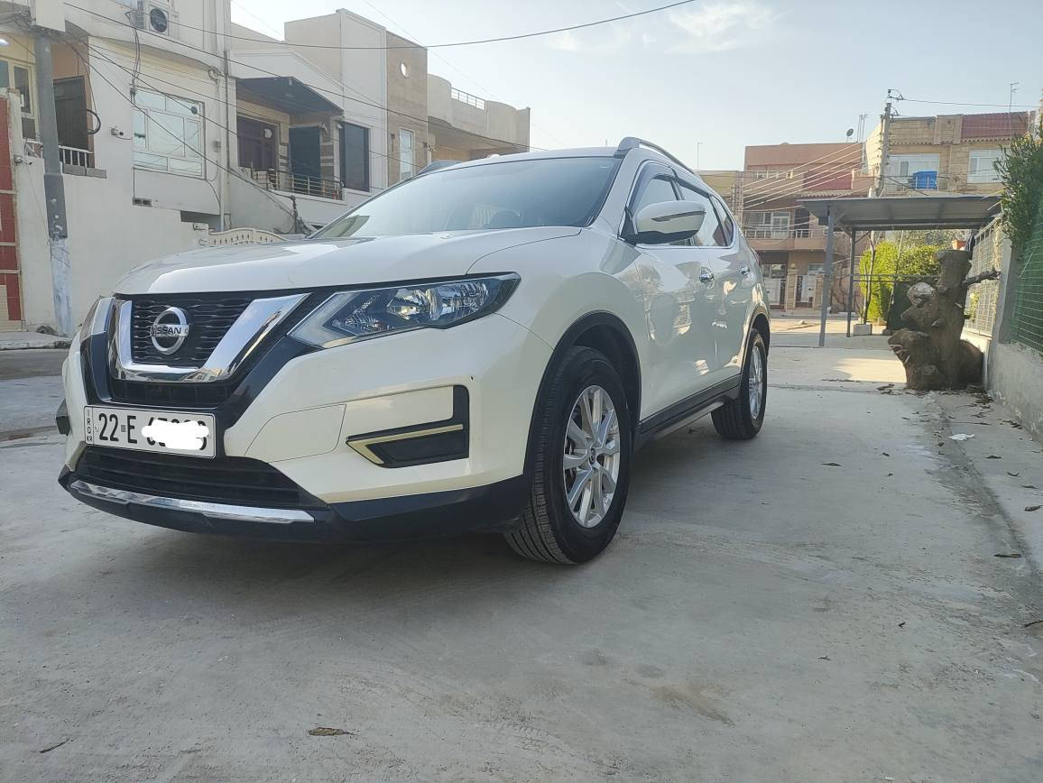 نیسان اکستریل خەلیجی 2020
گێڕ تۆماتیک و عادی سەنەوی تا 17/3/2031 نوێ کرایتەوە بە ناوی خۆمە چوار تایەی نوێ ڕەقەم باریک سەیارەکە زۆر جوانە هیچی نیە نە ساردی نە سبوغ نە قۆپ هەموو شتی بە شەرتە 113 هەزار ڕۆشتیە 3 ڕێز کوشن سعری 190 وەرەقە و کەمێک مەجا 
*********** أربيل, العراق
