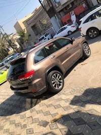 للبيع جيب 2018 خليجي وكالة هارلم دبل بصمة    السياره لمتد بلص  الممشى ...