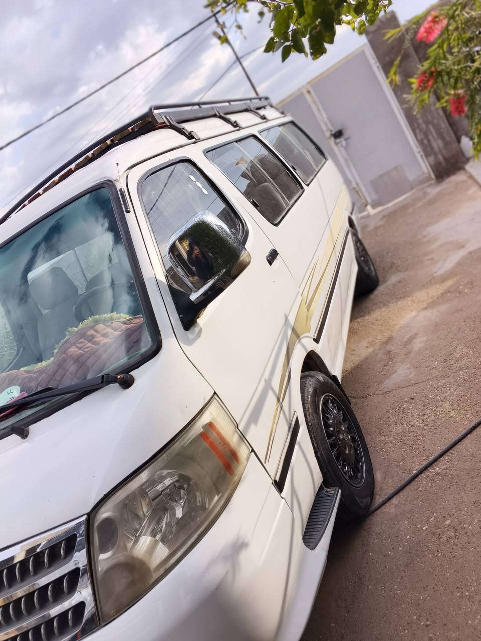 سلام عليكم فوتون Fللبيع موديل 2014رقمها واسط بأسمي تحويل ثاني يوم سياره حلوه ونضيفه وكاعده مكينه وكير مكفولات سياره احله من صوره مكفوله من كلشي سعرها 75وبيها مجال للستفسار ***********
