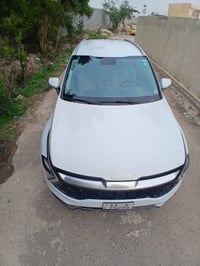 سبورتج 22 بيها صبغ نص الباب الخلفي وره السايق ماشيه 50 الف ب220 بيها م...