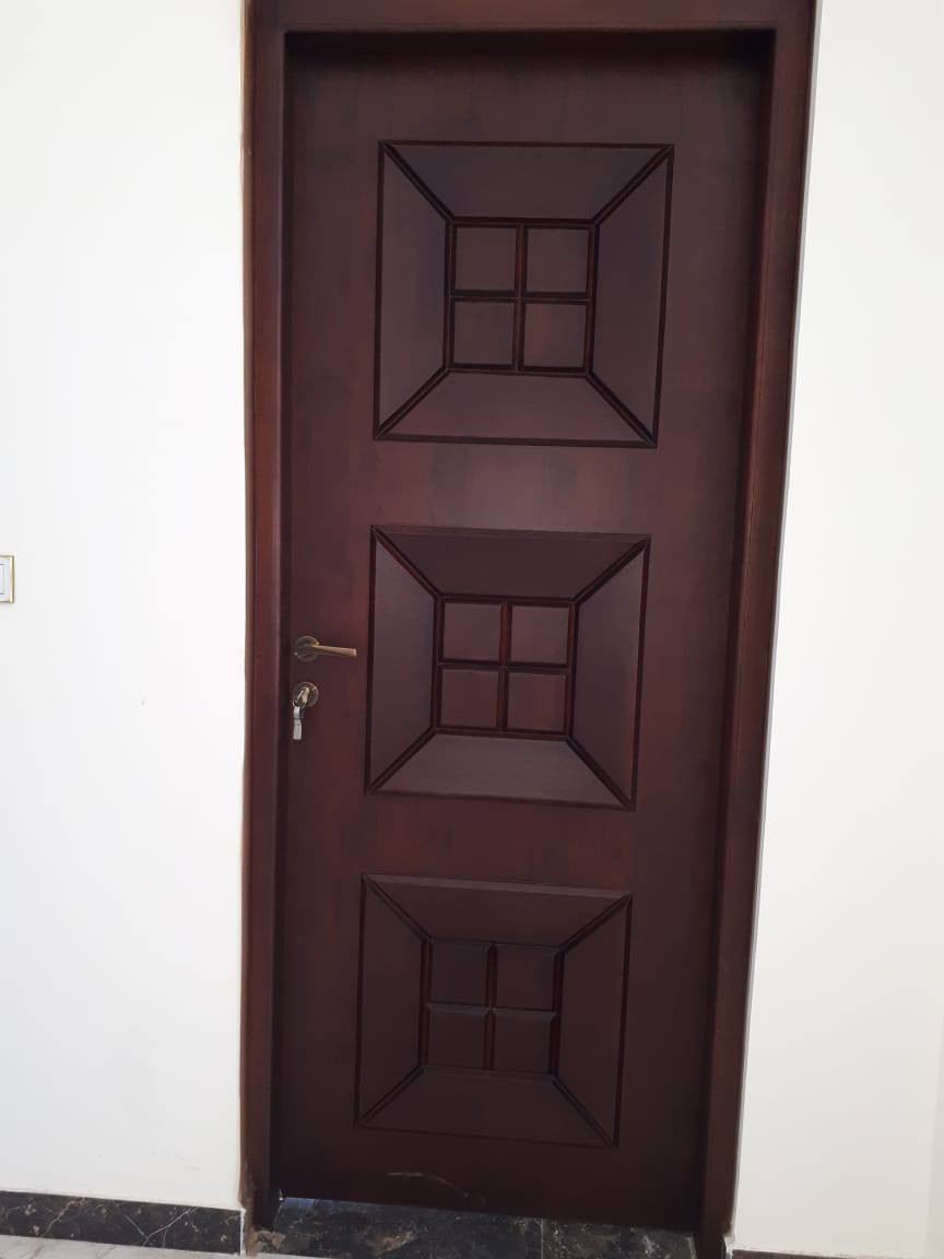السلام عليكم نجار متفرغ هاذه عملي واذا في كربلاء بعد احسن واشتغل جميع المحافظات
***********هاذه رقم الاتصال 
***********وات ساب فقط

