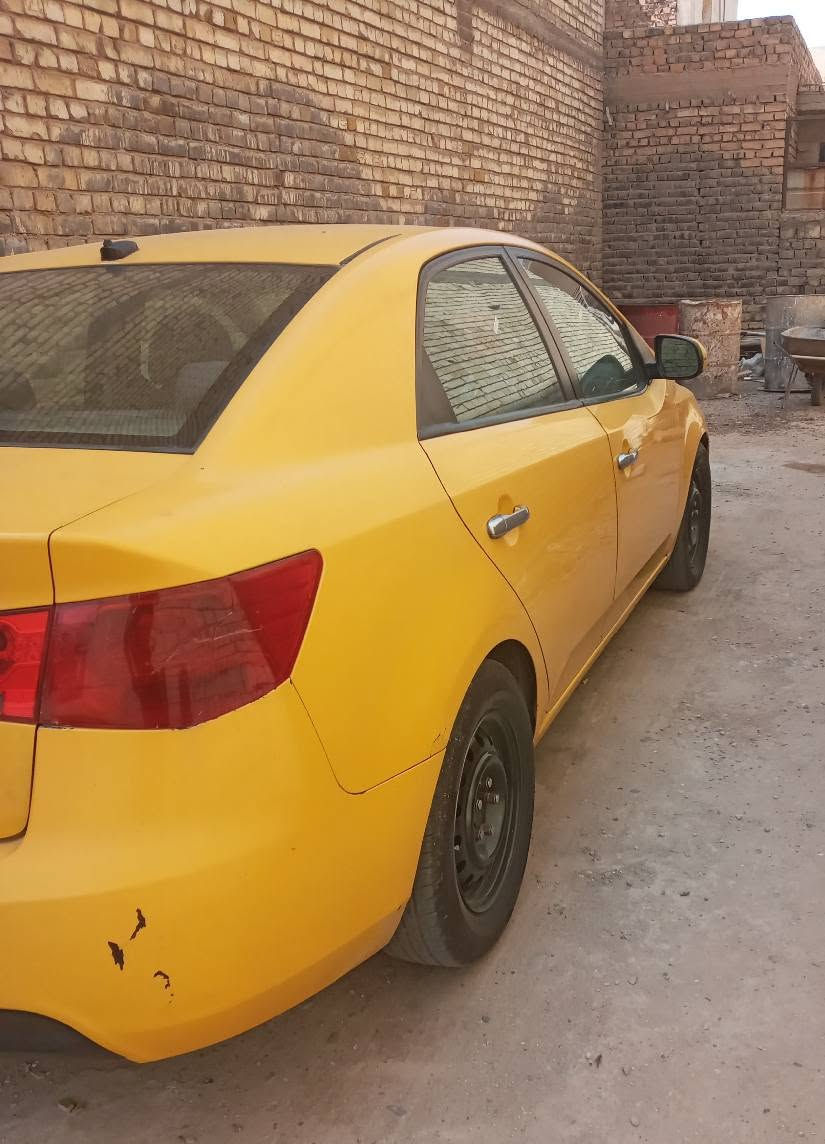 فورتي 2011 ضرر جاملغ يمنه وبيه تصليح بلغد كير مكينه تبريد جاهزه *********** السعر75 بغداد, العراق
