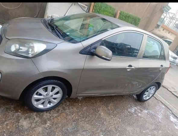 كيا بيكانتو ٢٠١٥ خليجي رقم بغداد الجديد بدون صبغ مواصفات محرك ٤ سلندر مري شفط اشاير بالمري ويل كب كامرا خلفية شاشه ٤ جام كهرباء ادامه منظومة وقود كامله مكان السيارة منصور مجاور مول بابلون
السعر ٨٦ $
***********
