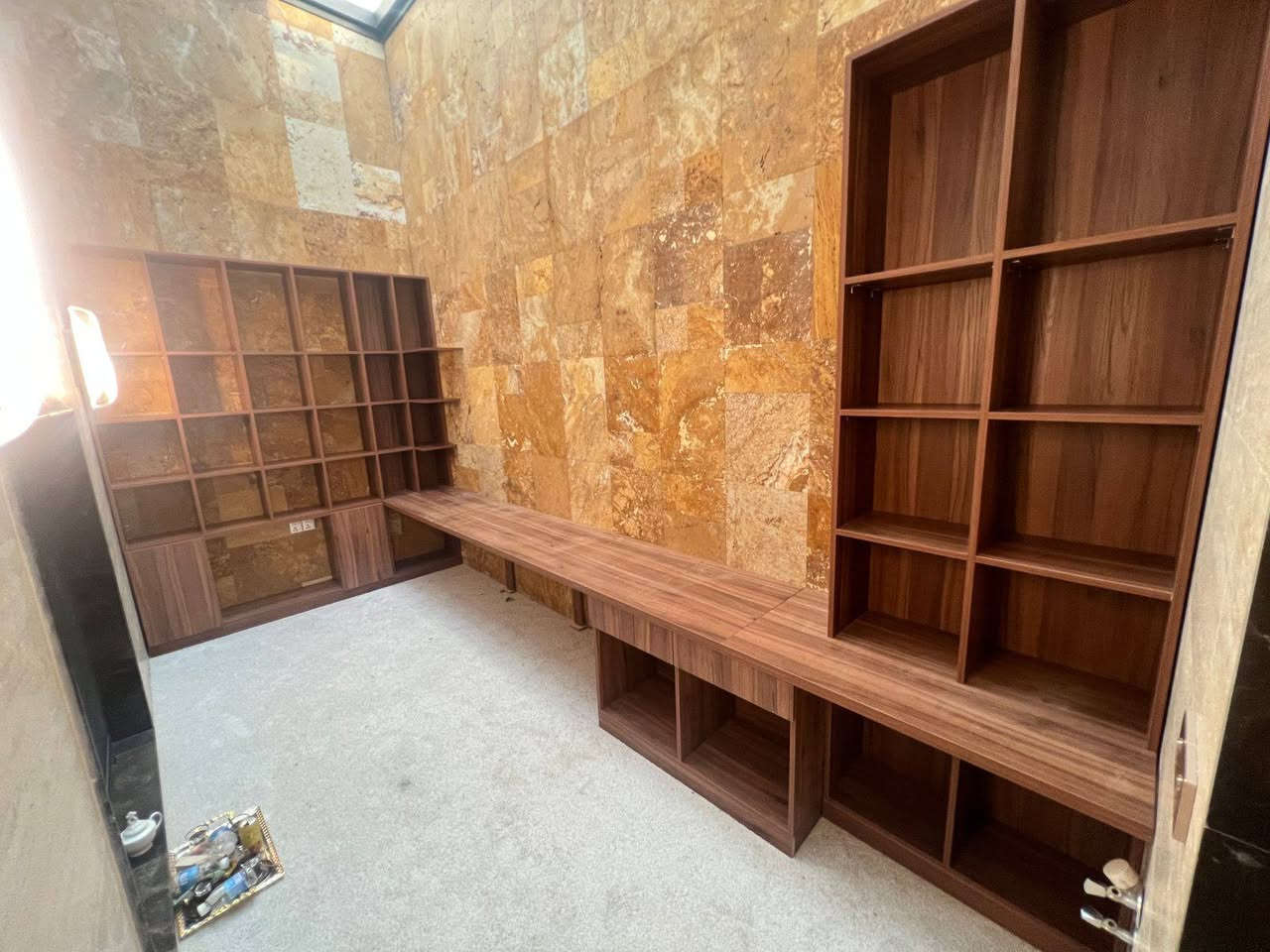 جانب من أعمال كادر كرار ابو الشيش 
عمل مكتبه دراسيه مع فاترينات رفوف 
انشاء الله تنال اعجابكم للاستفسار ***********
