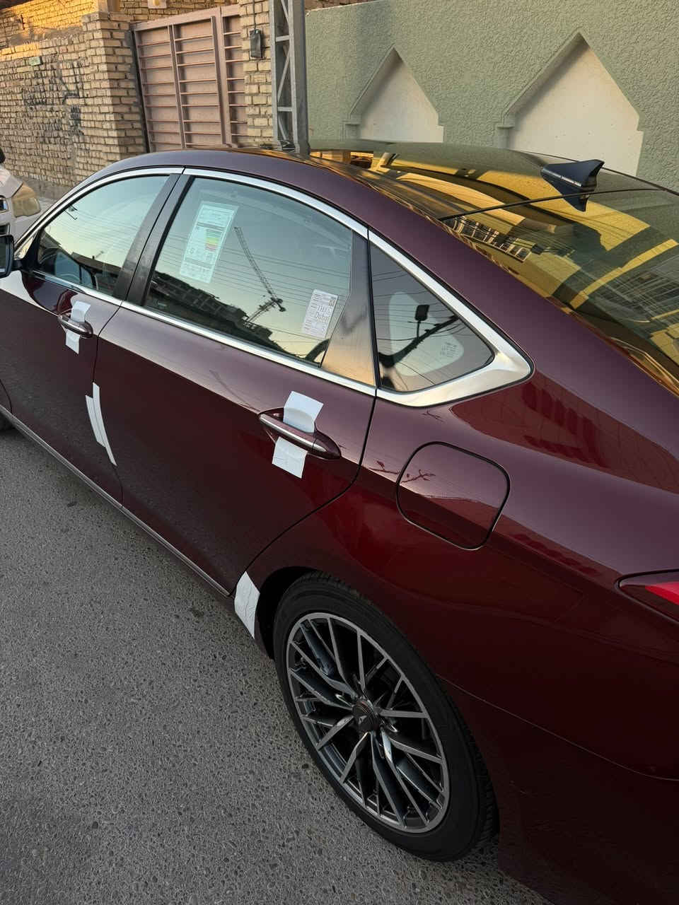 للبيع جينيسز G80 موديل 2017
3.8 فئة عالية لون ماروني دم الغزال بانوراما كشنات جلد أعلى مواصفات رادارات والى اخره 
للتواصل : ‭***********‬
