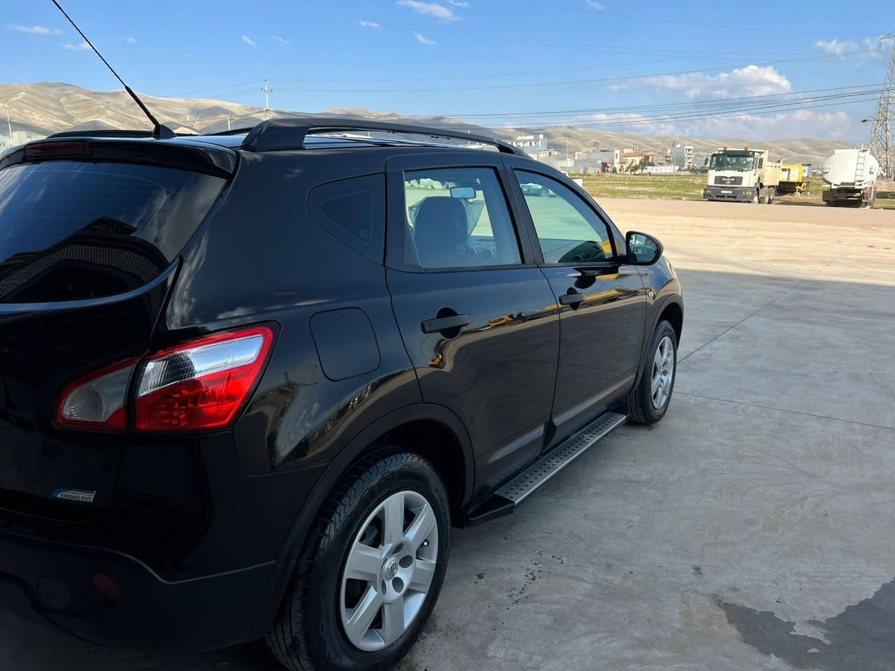 ‎نیسان قاشقا🖤
‎مۆدێل 2013ی خلیجی 
‎مەکینە چوار بستۆن کەم مەسرەف
‎سەیارەکە سفری ئێرەیە
‎موسەفاتی سوکان ڤۆلیۆم و  گێڕ تۆماتیک و عادی 
‎بیلاد توڵی سەقف ،شاشە ئایپاد چوار جام کارەبا
‎گێڕو مەکینە مەزبووت بەشەرت
‎بەس بۆنیدی بۆیاخە بەبێ  دەعم وبێ ناو گرتن
‎سەنەوی و ژینگەو ڕێگاوبانی تا 2030 تازەیەبەناوی خۆمەویە
‎فەحسو هەزەی تا مانگی 9 تازەیە، 
‎شوێن عەربەت
‎گۆرینەوەش دەکەم لەسەر دڵگرتن 
بۆ نرخی نامە بنێرە یان تەلەفۆن بکە لە خزمەتتدام
***********
***********
