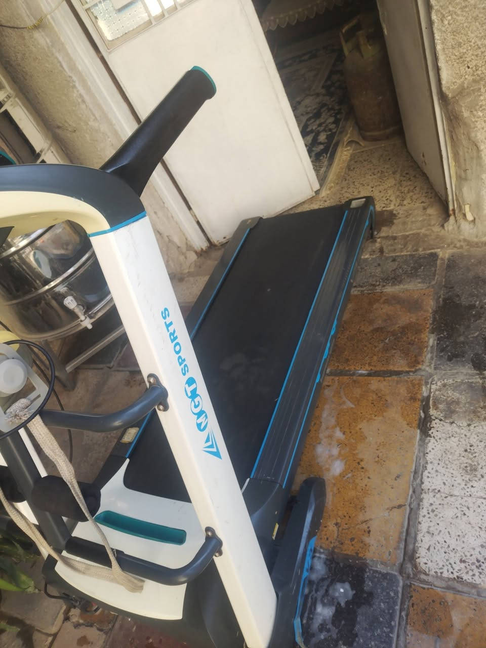 السلام عليكم جهاز جري نضيف
السعر ٣٥٠ الف

العنوان بغداد حي الإعلام ***********
