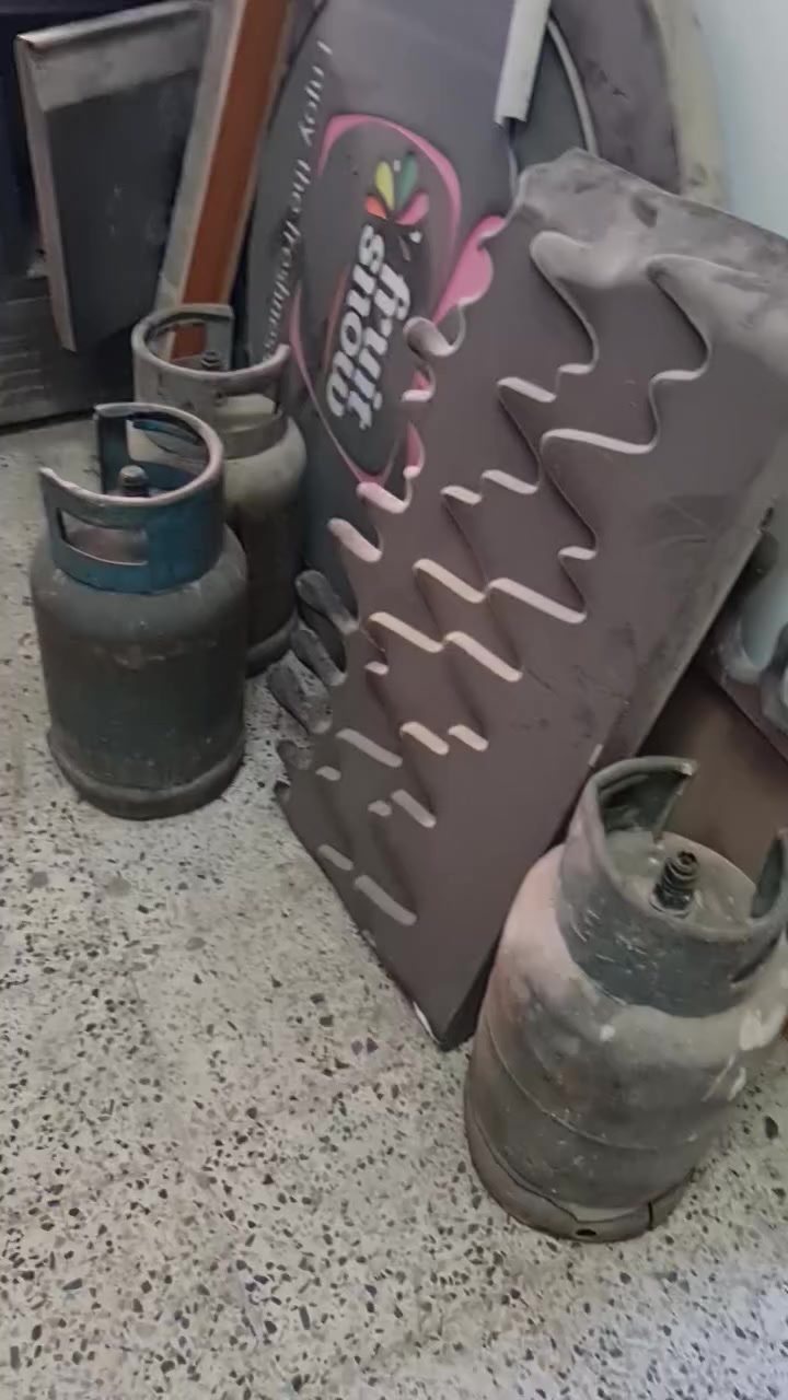 غراض مطعم ومستلزمات تجهيزات غذائية
متكامله للبيع
بالامكان زيارة المخزن للمعاينه يوم السبت القادم 28-2-2026
من ال 10 صباحا
لغاية 10 ليلا
بغداد- الاعظمية - شارع الضباط
سعر خاص في حال شراء كامل المواد او لمجموعه قطع
للاستفسار 
يرجى التواصل على واتس اب 
***********
