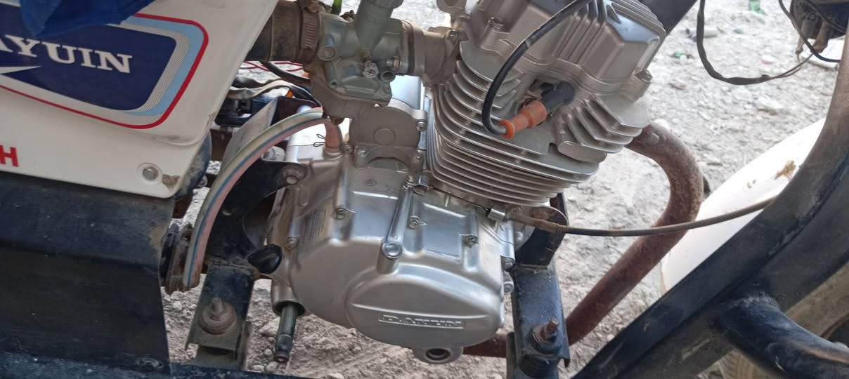 السلام عليكم محرك لبيع قبل شهر شاده بالستوته شرط الفحص هوه بالستوته مامفتوح بيه برغي السعر 275 وبيه مجال قليل الموشراي لا يتعبني مستعجل عل بيعتها ***********
