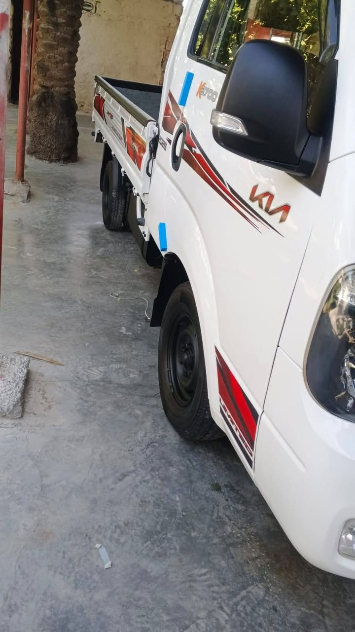 كيا  حمل موديل 19
مكينة  جديده لا صرف ولا بخار ولا تنقيص 
وكير ومكينه واكسل وشاصي ورقم شاصي كل مكفول تخم تاير جديد   وجاهز 
سياره جاهزة لشغل تبريد ثلج 🥶 سياره 
سياره جديده مكفوله كفاله عامه لا ضربه  جديده بل كارتون📦 سياره بل جيس جديده 
 واسط الصويره السعر125 وبيها مجال الرقم ‏‪***********

