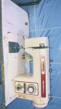 ماكينة • للبيع