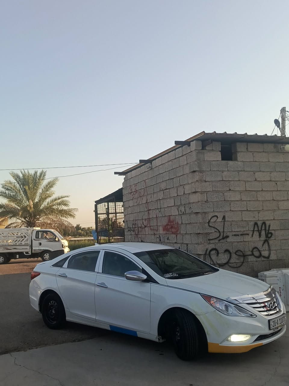 سوناتا ٢٠١١ امريكي بأسمي سنوية ٢٠٣٠
كير محرك شرط لافتح ولادوانز جديدة بمعنى الكلمةة ماشية ١٦٥م 
سيارة جاهزة للاخير تدفئة تبريد تخم تاير تخم ويل مامشي عليهن متر شاشةة جبيرة مال لكزز داخل للونين بيجي واسود صدر خير من الله معاوزها برغي منضومة زنون عالي ناصي بلاجكتور المكان ديالى الخالص السعر ب٩٥ وبيها مجال *********** ترهم مراوس حسب القناعةة
