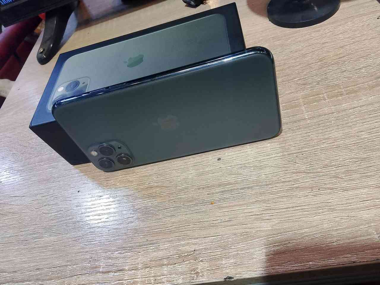 ايفون 11برو تلفون مكفول من كلشي البطاريه 61 مكاني بغداد ***********. بي واساب
