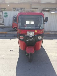 السلام وعليكم  تكتك مديل ٢١ التكتك مكفوله عده بيهة ملاحضات السعر ٧٨٠٠ ...