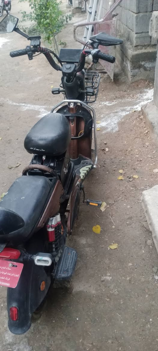 سلام عليكم باسكل شحن البيع ويرهم مراوس بطه منغوليه باسكل شحن نضيف هورن بي شاير بي كلوب بي نقصه باتري. 
باسكل حلو سعره ٤٠٠ وبي مجال مكان كربلاء الحسينيه 
شراي يتصل عله هاذا رقم ***********
