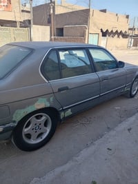 بي ام دبليو ٧٤٠ • ٨ سلندر • موديل ٩٠