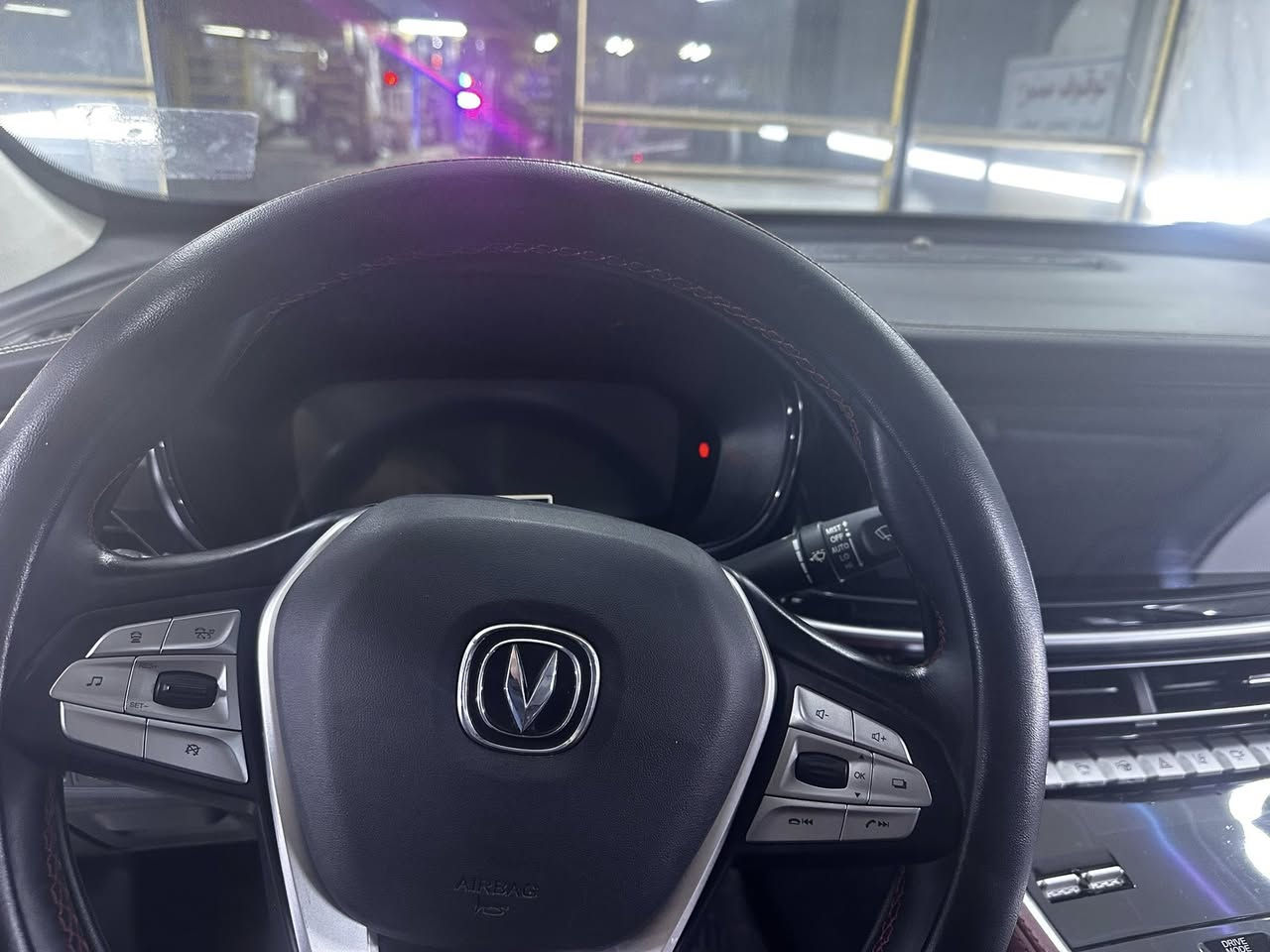 تشانجان موديل ٢٠٢٢ للبيع بسعر
 ١٩٠ ورقة 
المواصفات 
٢٠٠٠ تيربو 
كشنات تدفئة تبريد 
كامرات ورادارات
تسجيل الطرق عند السياقة
فول الفول
السيارة بيها طخة خفيفة الدعامية  الخلفية   اليمين


**إذا كنت صاحب هذا الإعلان وتريد حذفه لأي سبب، رجاءا أرسل رسالة إلى الدعم الفني**