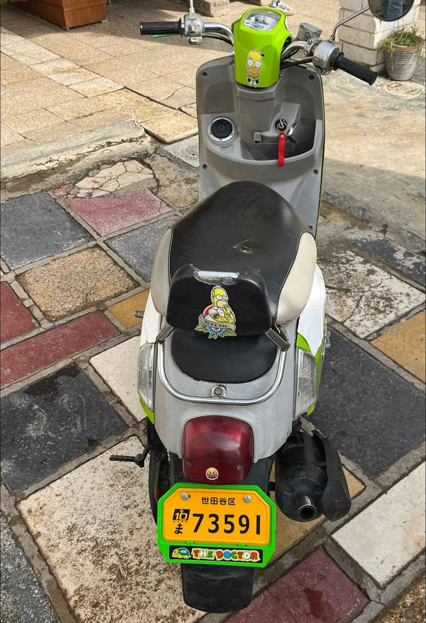 السلام عليكم دراجه ماكس بوليس للبيع 
نضيفه فول المحرك بلاد سبابه ماممدود عليه العنوان تقاطع الساده ***********
