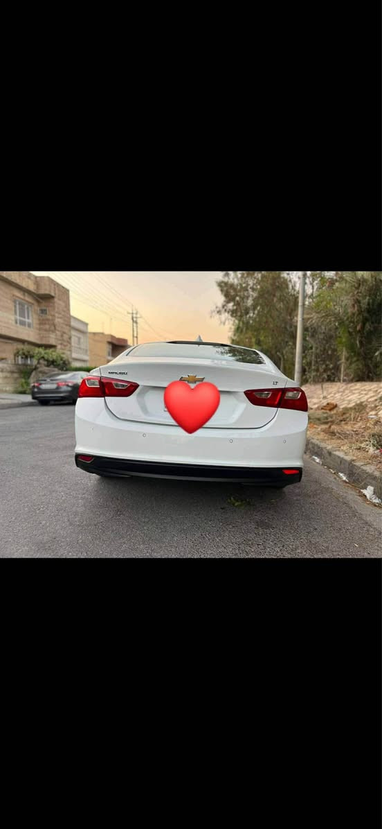 شوفرليت ماليبو
موديل 2023
مواصفات Lt
رقم أربيل الجديد
هزة جديده
سنويه ممنتهيه..... 
 مكينه ١٥٠٠ توربو.. قطعتين تبريد... كشن سائق كهربائي.. شاشه جبيره.... كامره دواره
كشنات مخملي.... كشنات تدفئه... اوتو ستوب... كروز سرعه... تحديد مسار... قياده اليه.... رادارات.... تحكم استيرن... داتا شوب
سياره بدون دواخل... ايرباكات استيرن
بجم كبس... صندوق كبس....
بيها ٤قطع صبغ مع السقف
ابيعها عام.......

سياره موجوده باربيل عينكاوة
شرط تحويل او وكاله

صور حادث مرفق ويا صور 

السعر 129 وبيها مجال

*********** أربيل, العراق
