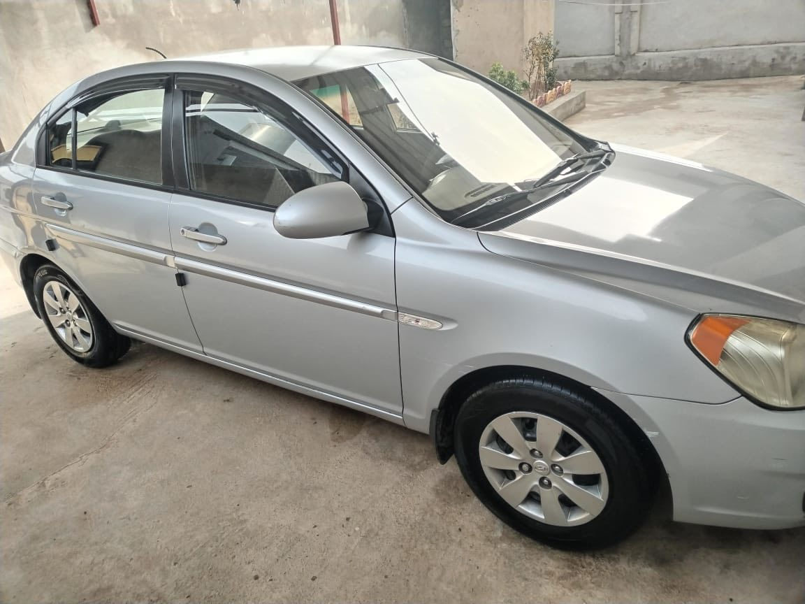 اكسنت 2008 كلين اني صاحبها السياره حيل نضيفه السعر ٩٥ قفلها كلشي بيها شرط بس قبق الصندوق بي رش بدون اي ظرر فول توماتيك كلشي بيها شرط سياره ماناقصها اي شي احله من الصور رقم اربيل شراي خاص وتساب اتصال ***********
