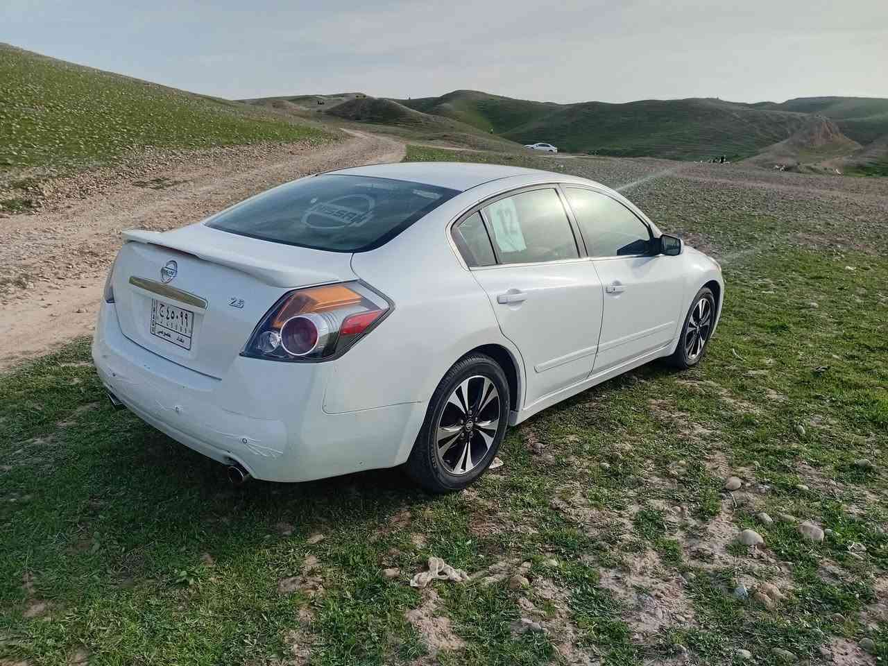 سلام عليكم للبيع نيسان التيما 2009 محدثه 12 بيه صبغ حزام سيارة جاهزه تدفه تبريد كله شغال اي نقص مابيه رقم بغداد شرط تحويل والغرامات سعرها 85بيه مجال مكاني بعقوبه اي استفسار اتصل ***********
