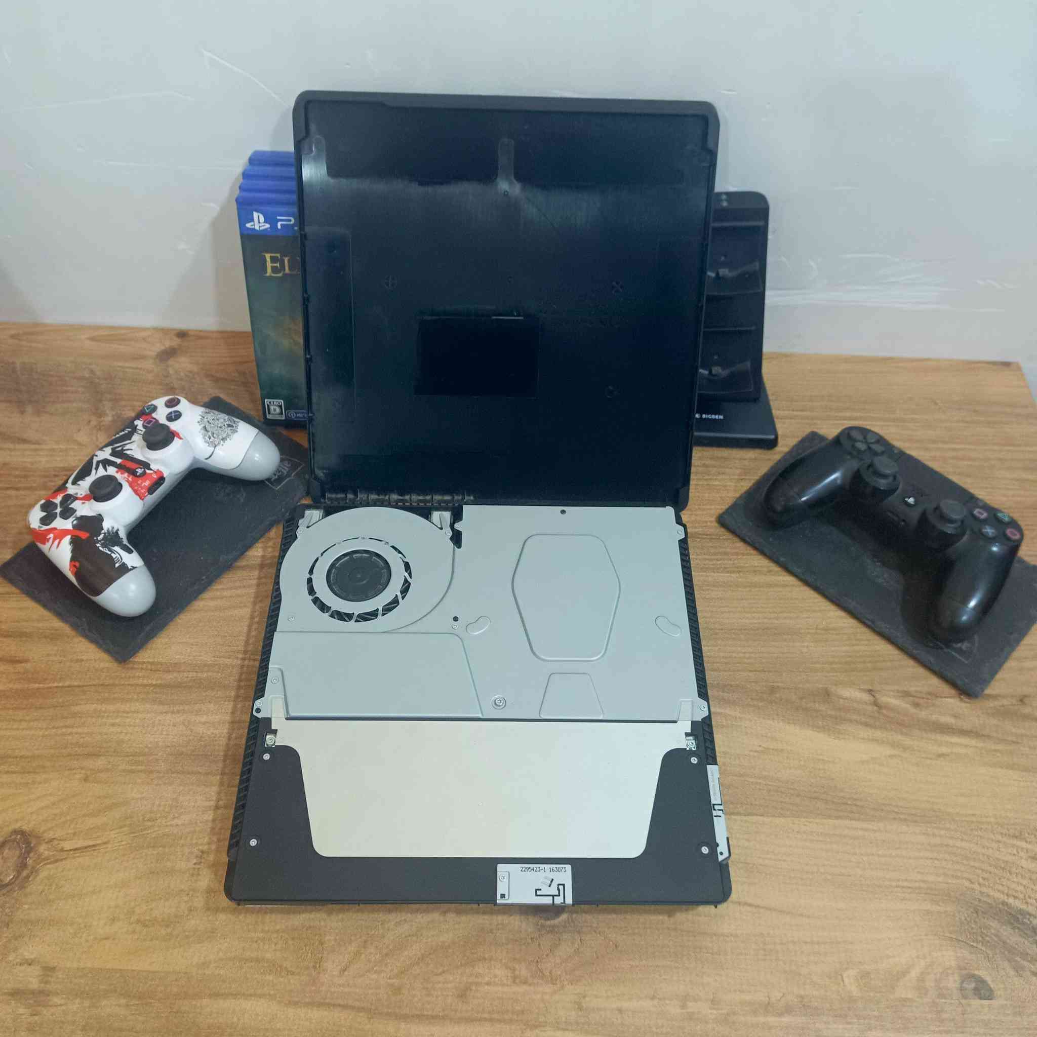 سلام عليكم
بلي فور سلم أونلاين
واحد تيره 
مع ٣ أقراص 
1-الدن رينك
2-كوست أوف تسوشيما
3-فيفا 2021  
لا مفتوح ولا مصلح 
السعر 225 وبي مجال


**إذا كنت صاحب هذا الإعلان وتريد حذفه لأي سبب، رجاءا أرسل رسالة إلى الدعم الفني**