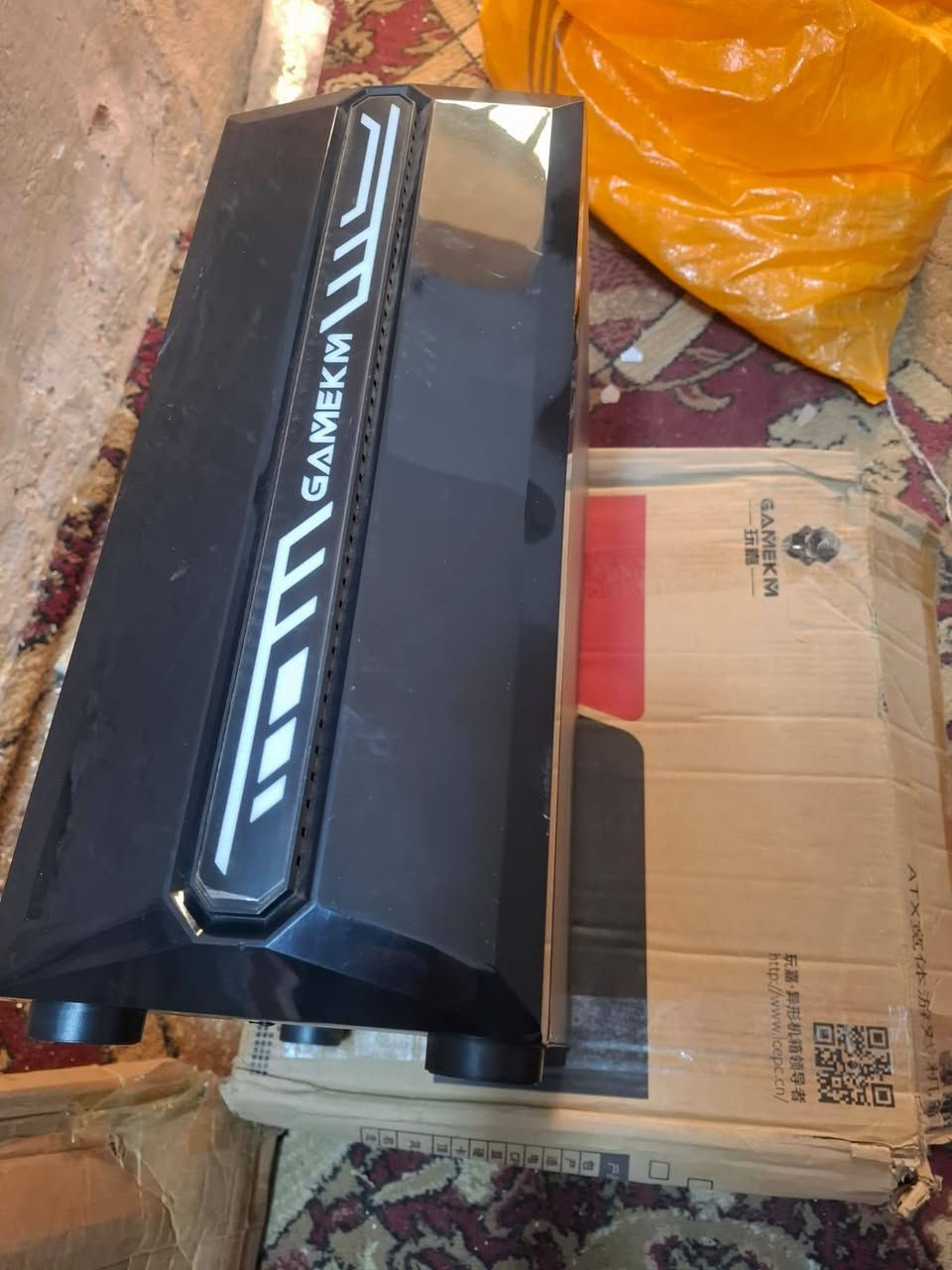 كيس حاسبة
بهذا الشكل 
السعر ادخل خاص


**إذا كنت صاحب هذا الإعلان وتريد حذفه لأي سبب، رجاءا أرسل رسالة إلى الدعم الفني**