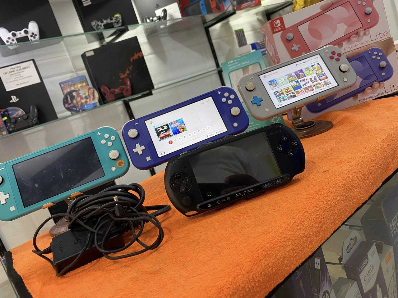 NINTENDO SWITCH LITE
NEUF =42000
ETULISE MFLACHIA =29000
ETULISE NON FLACHI= 23000


**إذا كنت صاحب هذا الإعلان وتريد حذفه لأي سبب، رجاءا أرسل رسالة إلى الدعم الفني**