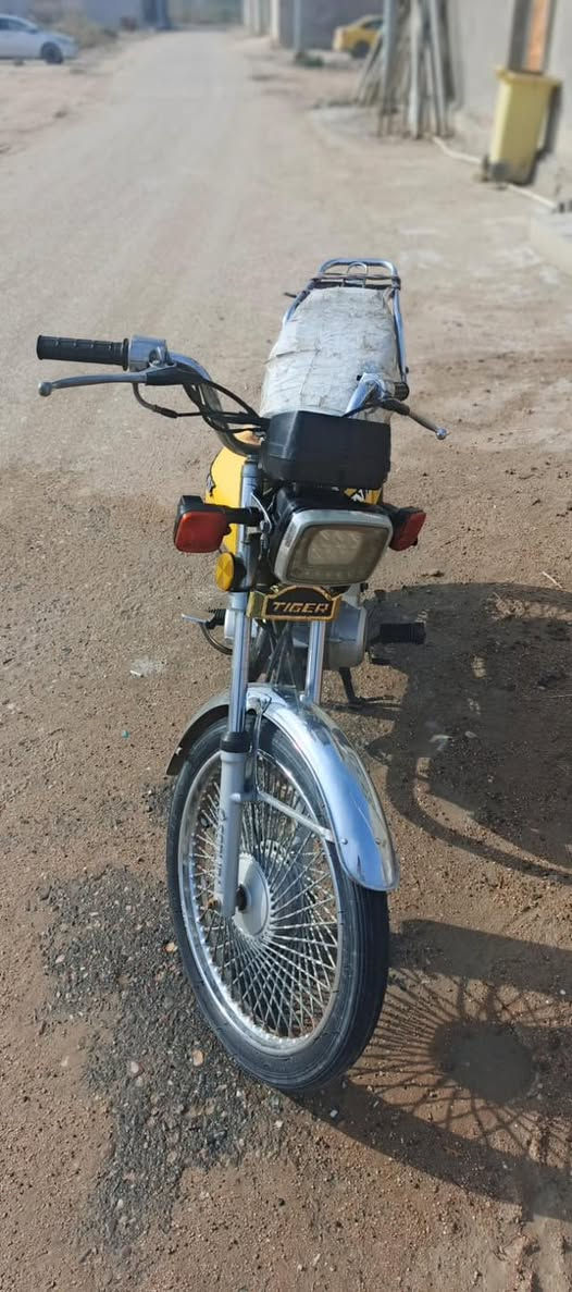 يراني تايكر اوراق اصولي مكينه برقي ما مفتوح بيها دراجه خير من لله مديل 21 سعر750 بيها مجال بكاني بصره كرمت علي ***********
