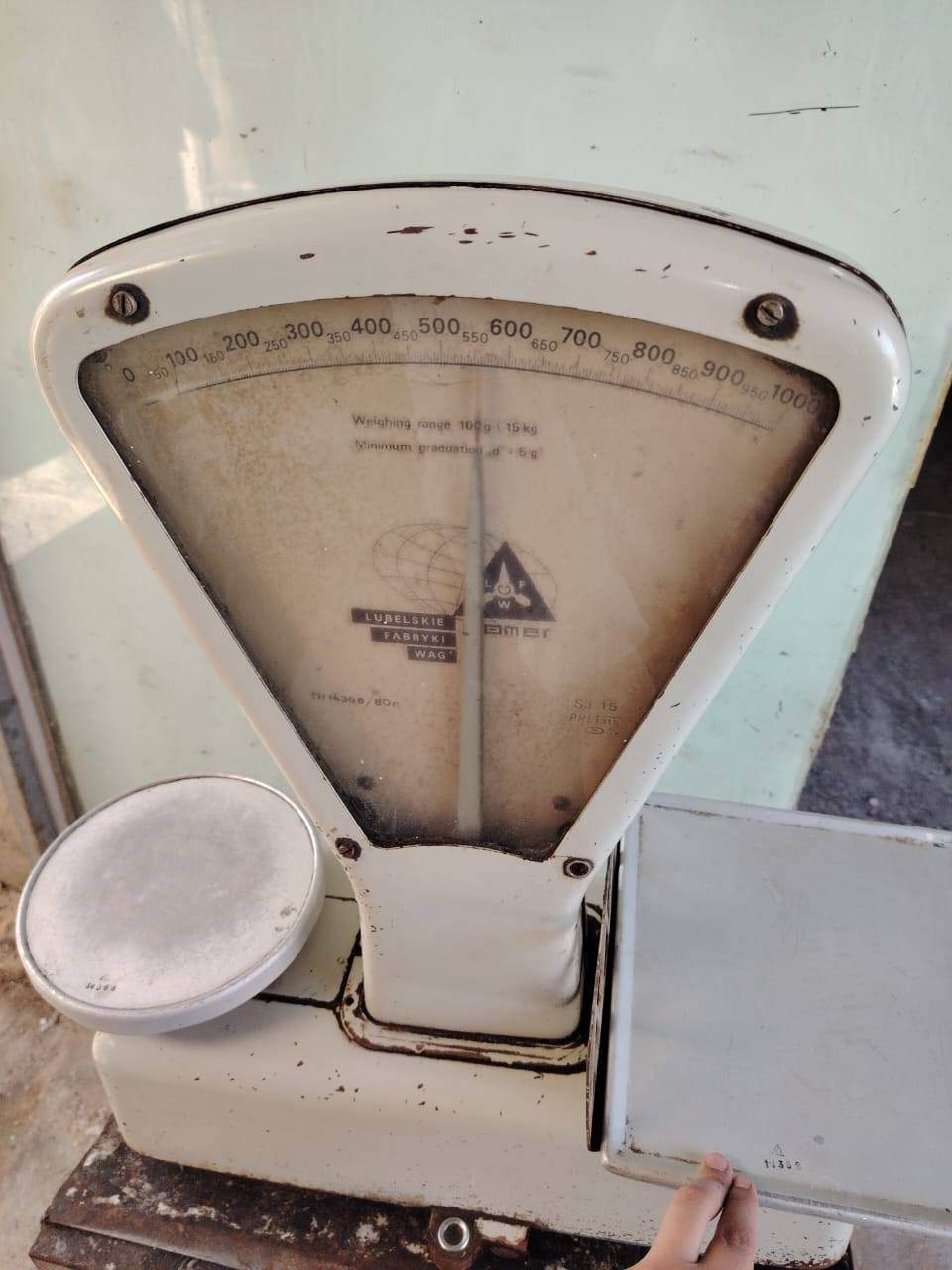 سلام عليكم عندي هاذه الميزان للبيع مكاني بغداد سعر خاص
رقم ***********
