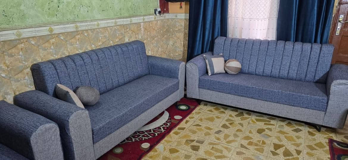 قبل،، وبعد،، الوان حسب الطلب، دوشمه..تخم المستعمل..وتصليح..واضافه.السفنج.
.اسعار مناسبه شغل درجه اولئ..

واتساب،، ***********
