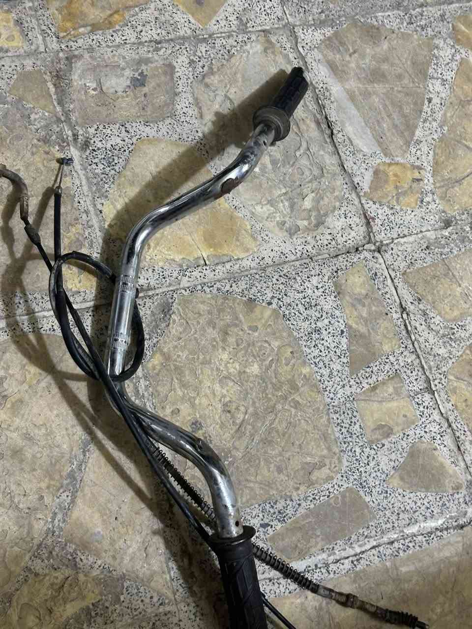 غراض 4 كيرر للبيع قيم واخذ  شلع بيعه وحدهه 

ويلي خلفي كامل

عربانه شمس 

صالنصه + سكان

تانكي 

دبلات خلفي 

زنجيل+ راسطه نص 

ناصريه مركز. واتساب ***********
