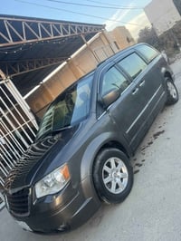 تاون اند كانتري • ٢٠١٠ • محرك ٣٨٠٠