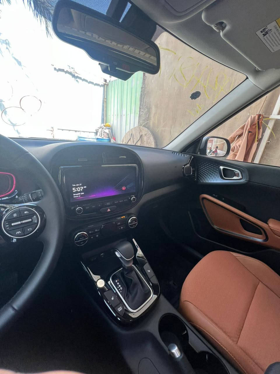 صول موديل2024 ماشيه8الاف فول مواصفات   ***********
#بدون_ايرباك_بدون_دواخل
#حادثها_موضوح_بلصوره
#فتحه
#بصمه
#رادار
#تشغيل_عن_بعد
#كامره_خلفيه_وتحديد_مسار
#مانع_انزلاق

#بدون_رقم
