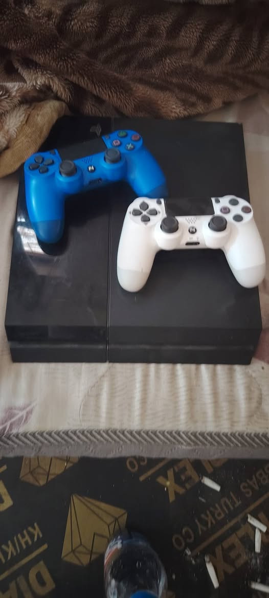 سلام عليكم متاح بلي 4 سلم مهكر ذاكره ٥٠٠ جهاز نضيف مع جوستكات اثنين شغالات وبي الألعاب الله شاهد جهاز نضيف وشغال شرط الفحص والضمان مكاني بغداد طالبيه سعر ٢٠٠


**إذا كنت صاحب هذا الإعلان وتريد حذفه لأي سبب، رجاءا أرسل رسالة إلى الدعم الفني**