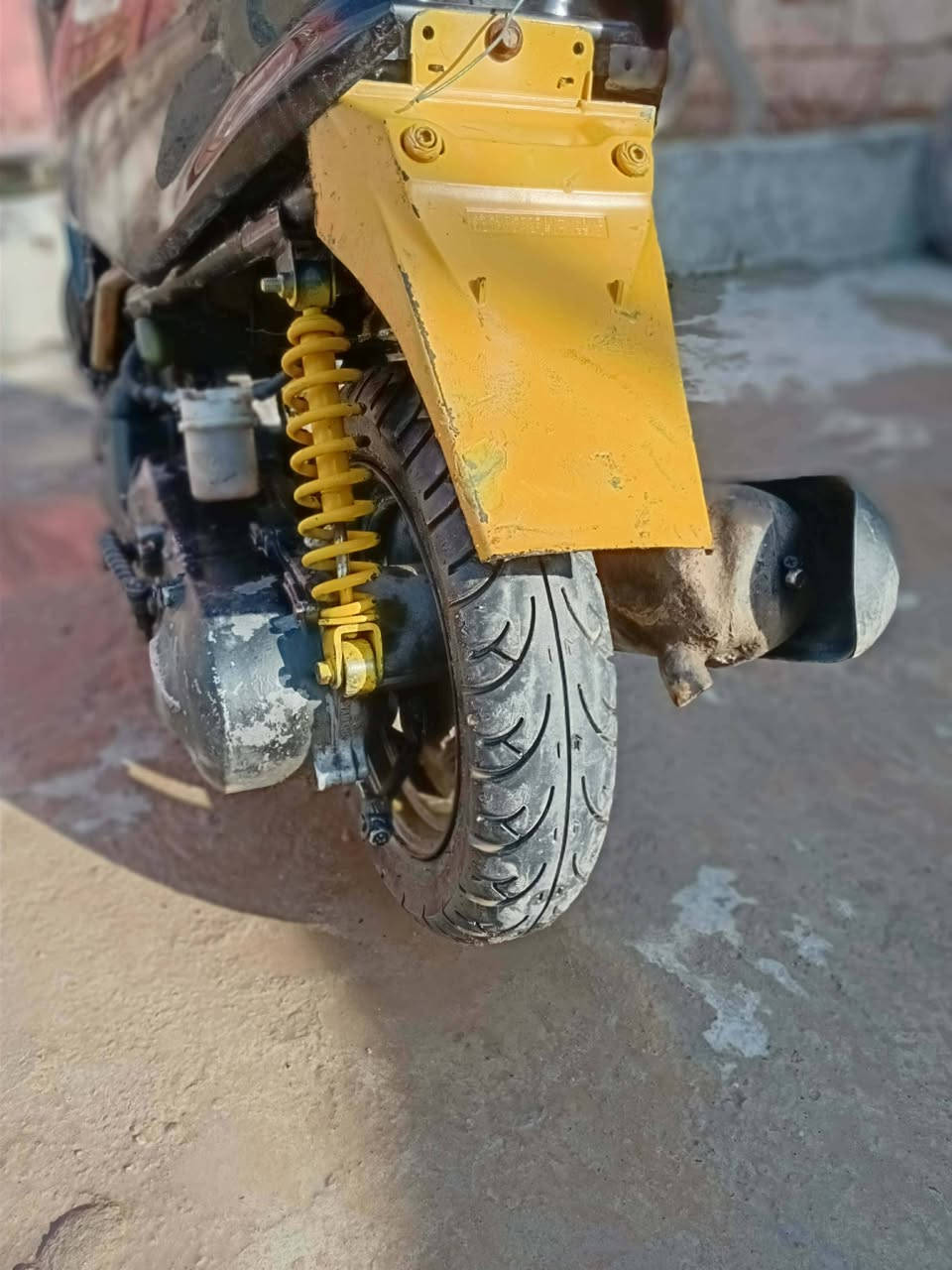 للبيع او للمراوس
السعر ١١٠

ماطور فرخ اكزز دبل سكريتر
كلو شغال وشرط المحرك مفتوح بس قبق 

والهندر خارط بس يعوزو تصليح ب ٥٠٠٠

ونه مال اكسن ما بي شرط ماطور ما تسمعلو صوت 

المكان موصل الايمن مشيرفه

رجاءآ المو شراي لا يتعبني


**إذا كنت صاحب هذا الإعلان وتريد حذفه لأي سبب، رجاءا أرسل رسالة إلى الدعم الفني**