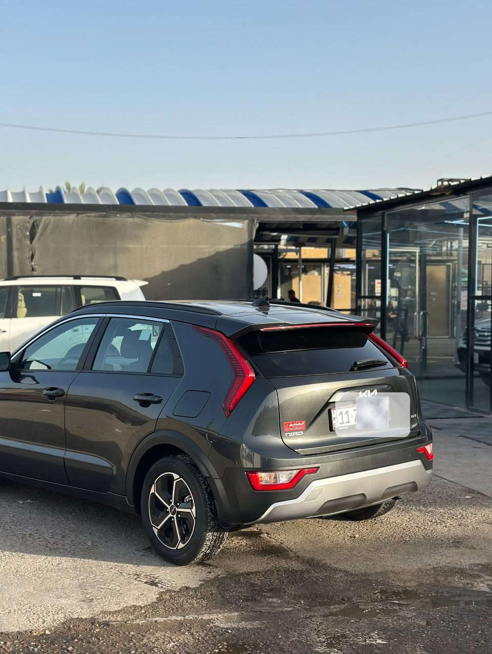 سلام عليكم كيا نيرو  موديل 2024 وارد أمريكي هايبرد شحن بانزين حادثها بالصور سياره بصمه كشن تدفئه اشاير بالمرئي وبصمة ابواب لايت ElD اناره بالداخل دشبول اكثر من لون  سياره حلوه ونضيفه بدون لغد وبدون شاصي مكان السياره البياع السعر 160 وبيها مجال السياره ماشيه ٣٠ ألف 

***********
