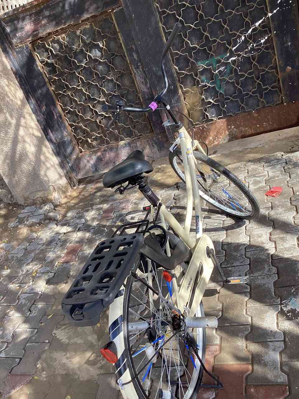 السلام عليكم باسكل للبيع موديل٢٠٢١نضيف مستخدم قليل حجم٢٦ بايدرات جديد ويالة مال شركة علة حطتة السعر ١٥٠وبية مجال :العنوان:بغداد جسر ديالى القديم للتواصل خاص


**إذا كنت صاحب هذا الإعلان وتريد حذفه لأي سبب، رجاءا أرسل رسالة إلى الدعم الفني**