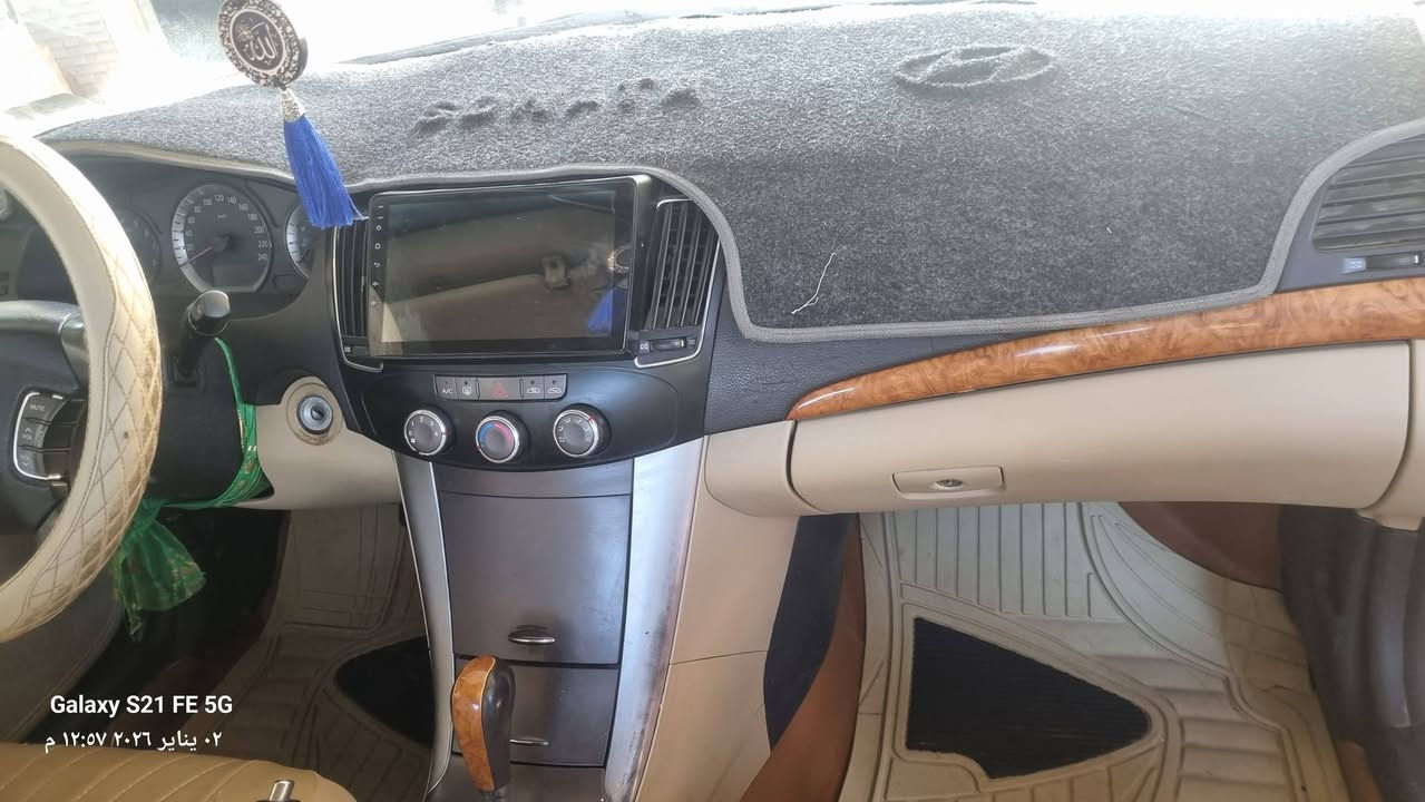 السلام عليكم سوناتا للبيع  2011 السيارة مكفوله من التبديل والصبغ عده البارد في الجاملغ الامامي محرك مفتوح  رقم بغداد باسمي رقم صاحب السيارة ***********
