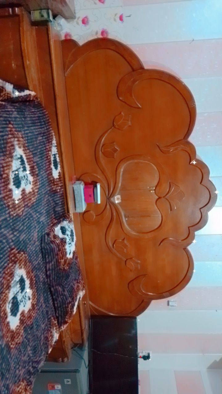 غرفه. نجاره عراقيه تزكام ثقيل 7باب لكنتور نضيفه 90%مستعجل ع بيعه ***********للاستفسار  تصال ع رقم
