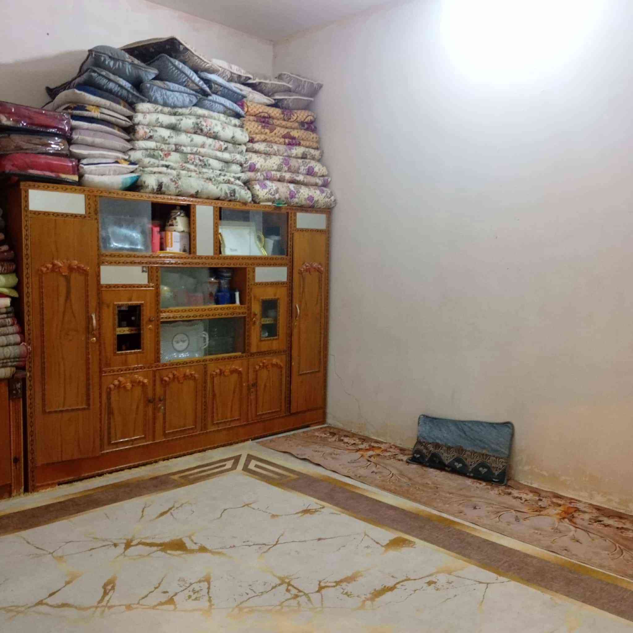 ‏#سلام عليكم ...

بسب الوعود الكاذبة نعيد النشر بيع مستعجل 

▪️دار زراعي للبيع + محل

 ▪️مساحة 280 /م

▪️ المكان سوق الشيوح البروتين الروف الامني  

▪️يتكون من غرفتين + صالة 
كبيرة + مطبخ + صحيات خارجية وداخلية وساحة كبيرة 

▪️بناء حديث كما موضح في صور 

▪️السعر 56 وبيه مجال مستعجل بيع  

▪️الاستفسار واتساب او اتصال على رقم تالي 
‏ 

☎️ *********** ‏
#سيد حسن الموسوي

▪️مكتب الاحرار شارع البصرة يم عمارة سيد ربيع
