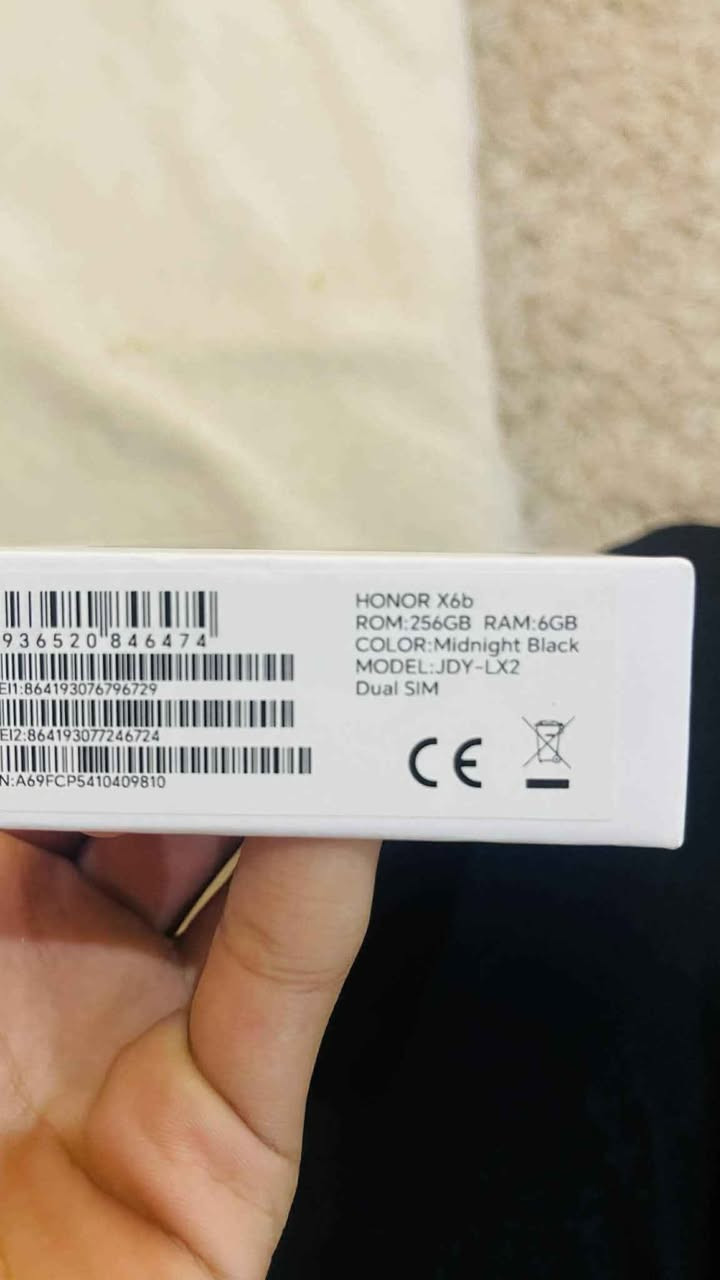 هونرx6b pro الجهاز الاقتصادي من هونر
للبيع
ذاكره الجهاز256GBوليس128
رام وعشوائيه6GB
لون الجهاز الاسود المطفي🖤
نسخه الدبل سيم كارت2
مع شاحنه هونر سوبر جارج القويه66w 

سعر 160وبي مجال للطبيبن رقم ***********
استخدام قليل اخذه لابنك وارتاح كركوك, العراق
