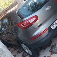 سبورتج البيع موديل ٢٠١٢ سياره تخم تاير رقم انكليزي السعر ١٢٢وبيها مجال...