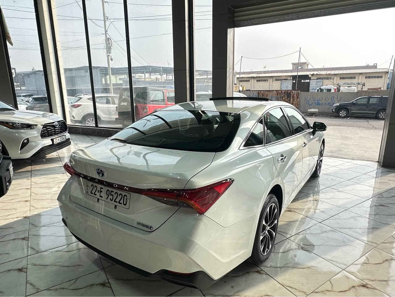 تويوتا أڤلؤن
موديل-2024
تجميع-صينى
مواصفات-فول- 
كيلومتر-11000
محرك-بزين-هايبريد
0750 711 5442
0772 152 5442 أربيل, العراق
